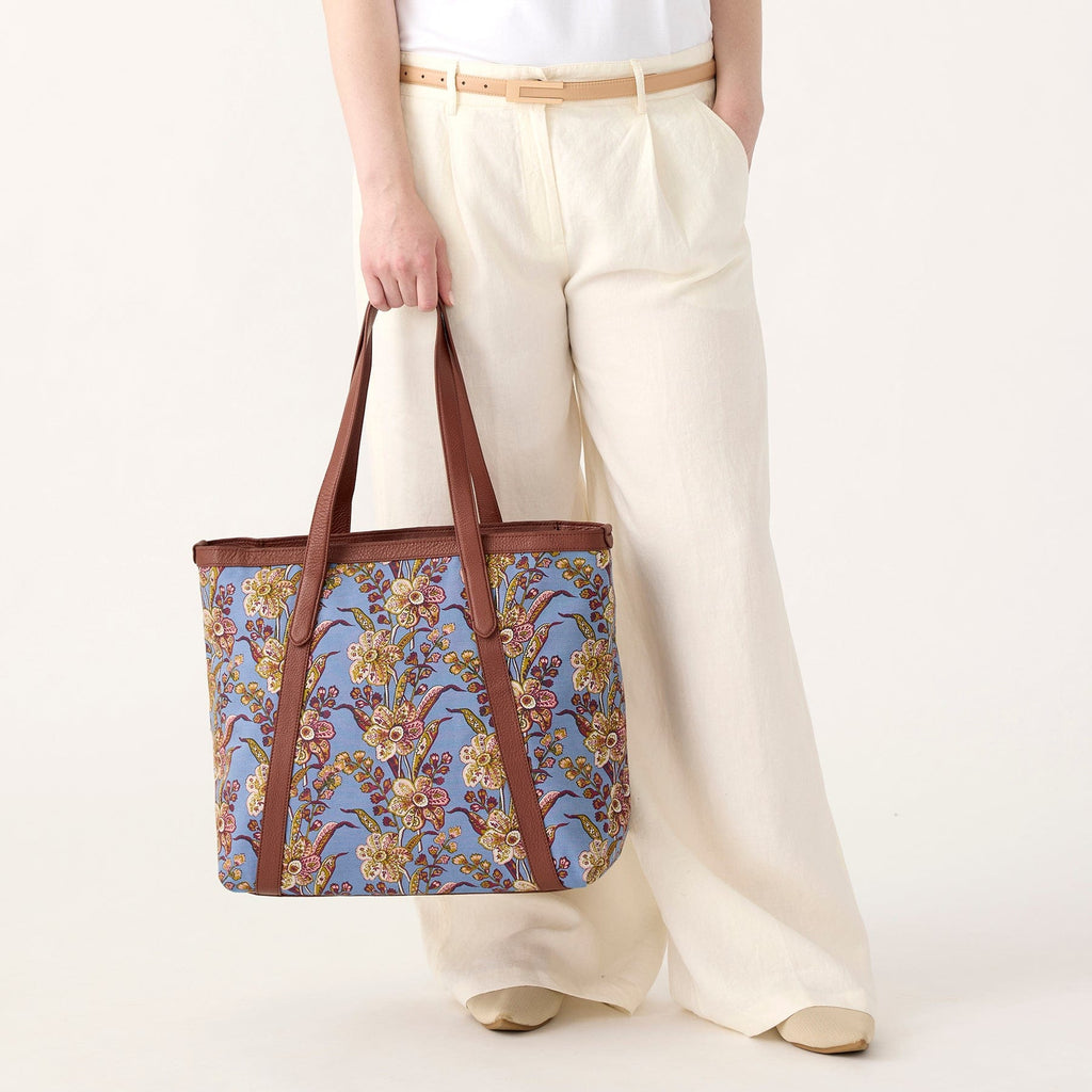 Original Zip Tote Bag - Begonia Fields
