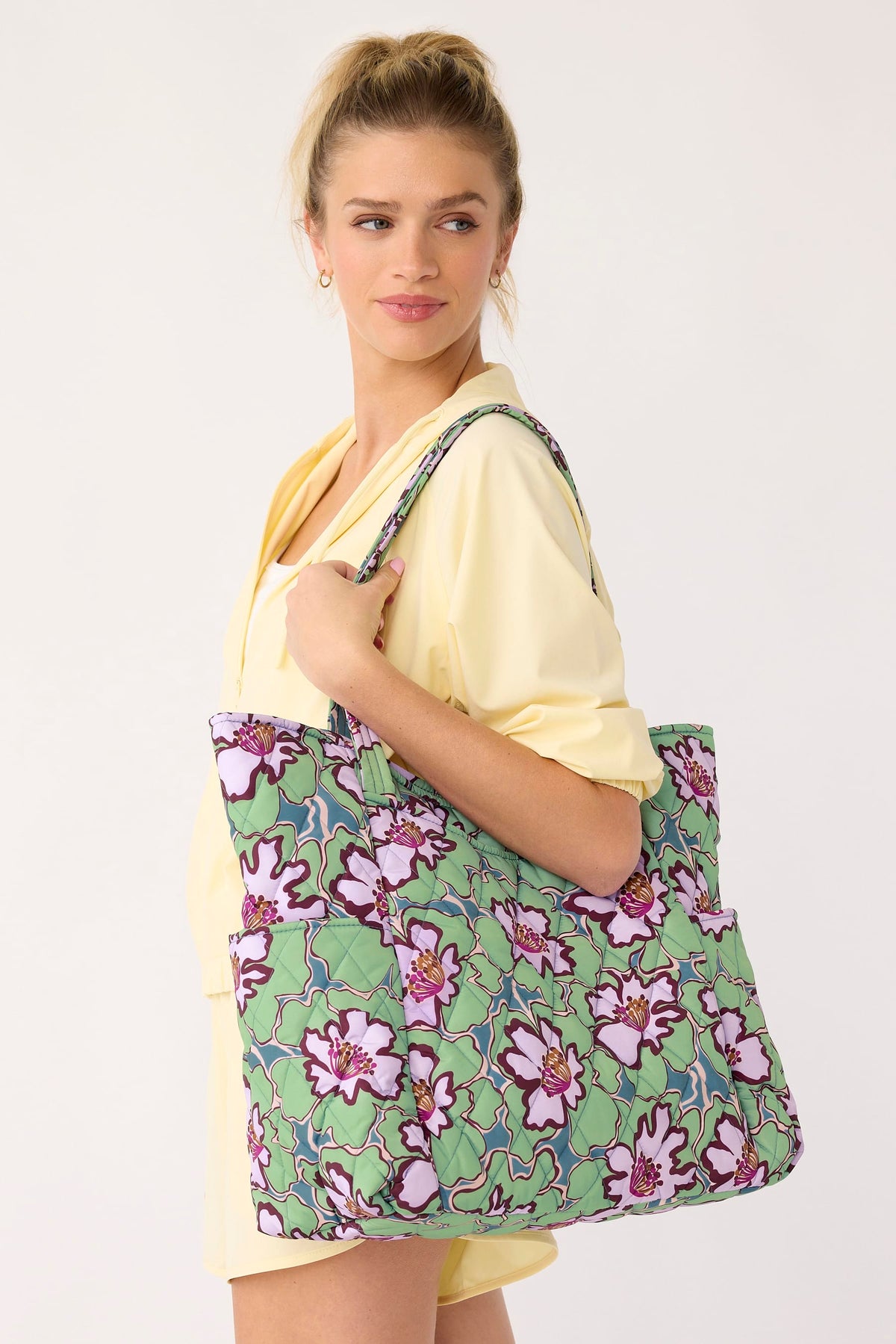 Large Glenna Tote - Reflecting Lily Pads